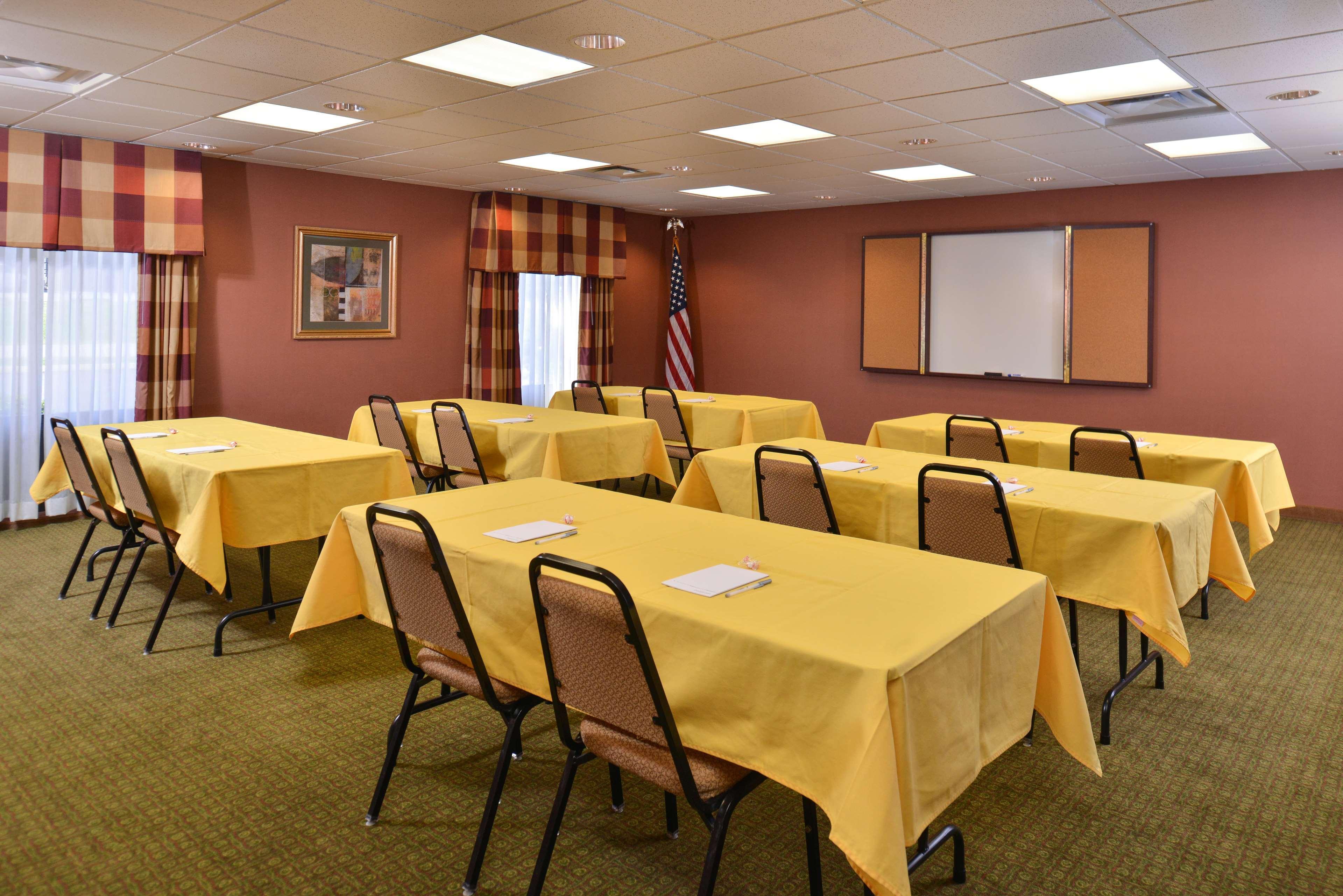 Hampton Inn Clarion Dış mekan fotoğraf