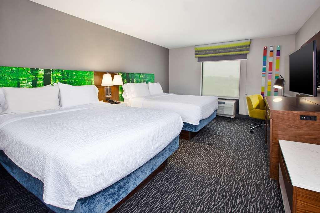 Hampton Inn Clarion Oda fotoğraf