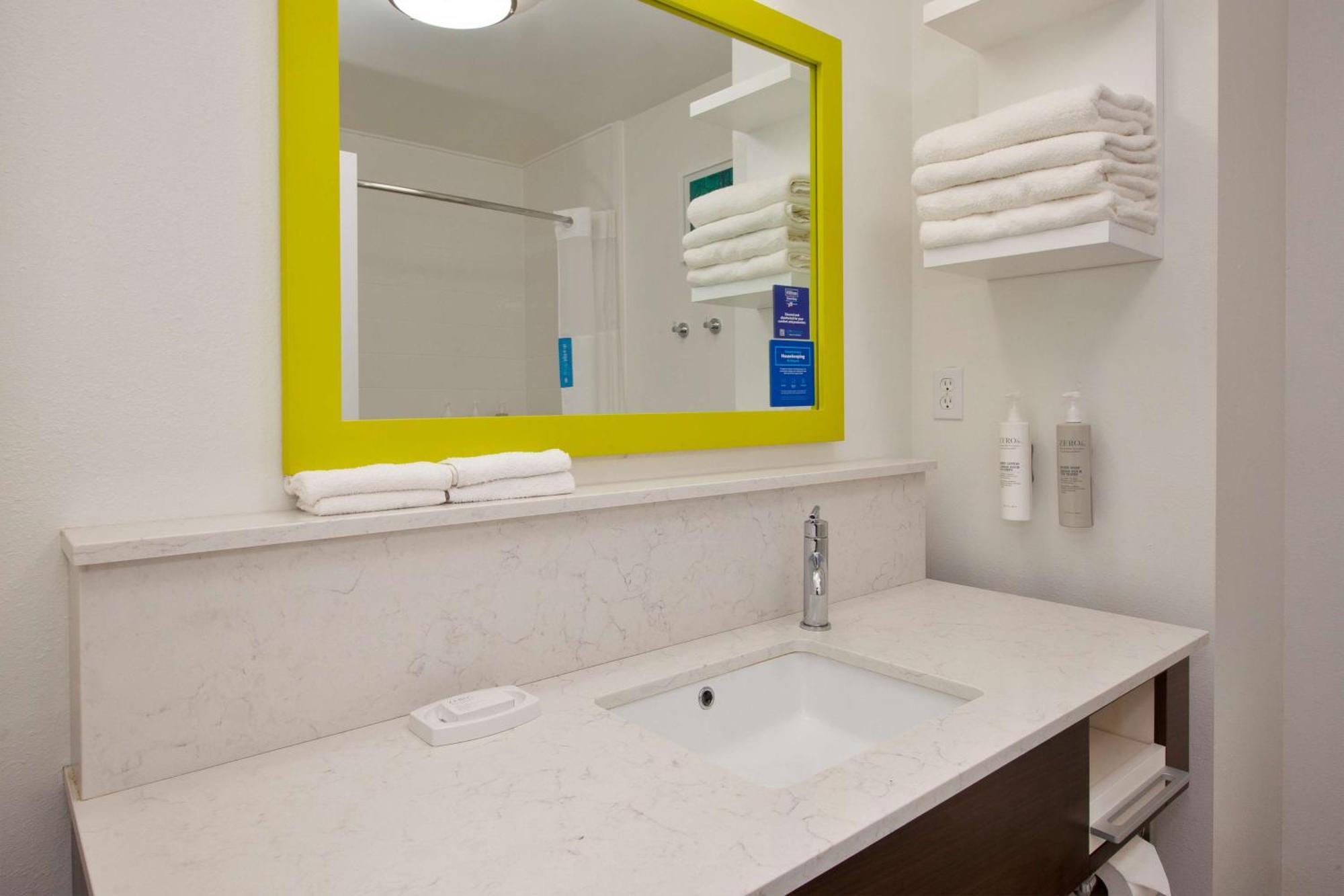 Hampton Inn Clarion Dış mekan fotoğraf