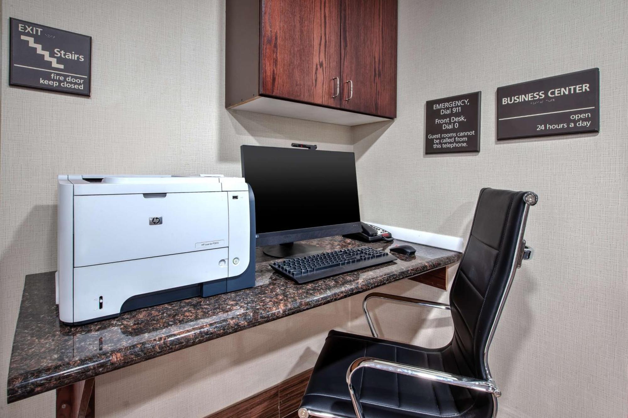 Hampton Inn Clarion Dış mekan fotoğraf
